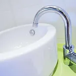 Hotel Kyriad Lyon Est - Bonnet De Mure