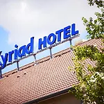 Kyriad Lyon Est - Bonnet De Mure Hotel 3*