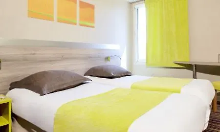 Hotel Kyriad Lyon Est - Bonnet De Mure Saint-Bonnet-de-Mure