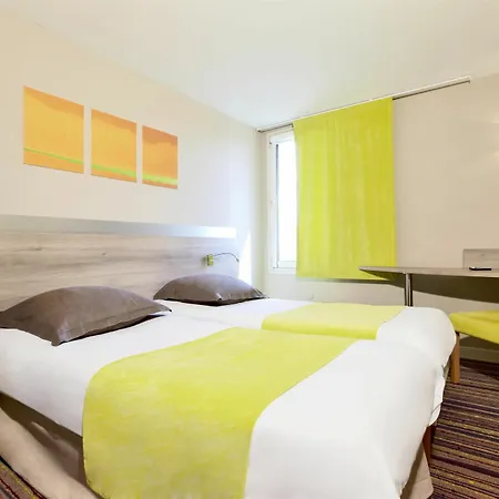 Hotel Kyriad Lyon Est - Bonnet De Mure Saint-Bonnet-de-Mure