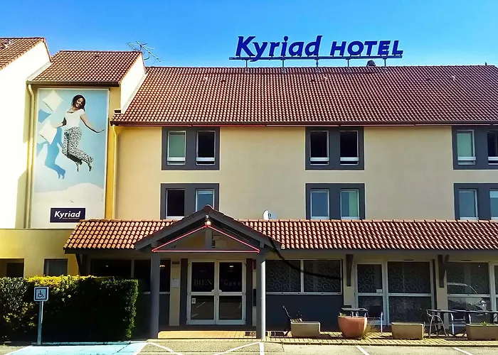 Kyriad Lyon Est - Bonnet De Mure 3*