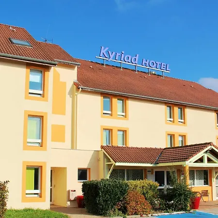 Отель Kyriad Lyon Est - Bonnet De Mure 3*